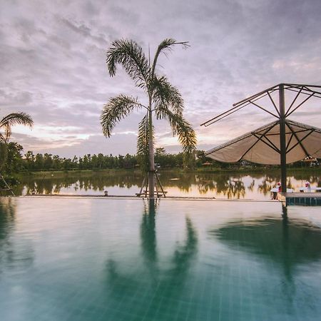 Tanita Lagoon Resort Удон-Тхани Экстерьер фото