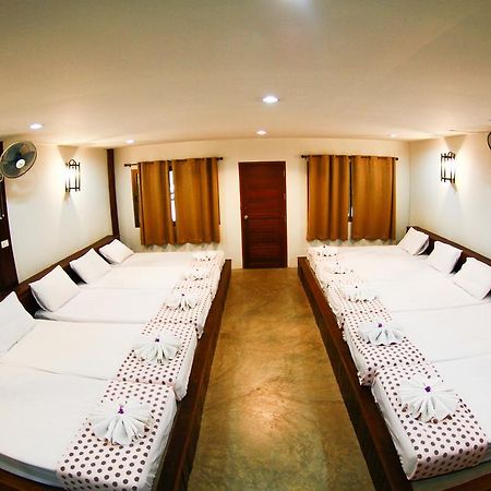 Tanita Lagoon Resort Удон-Тхани Экстерьер фото