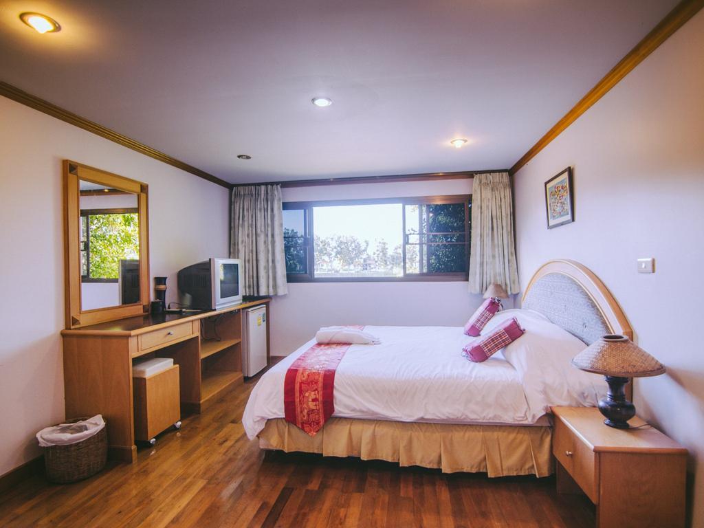 Tanita Lagoon Resort Удон-Тхани Номер фото