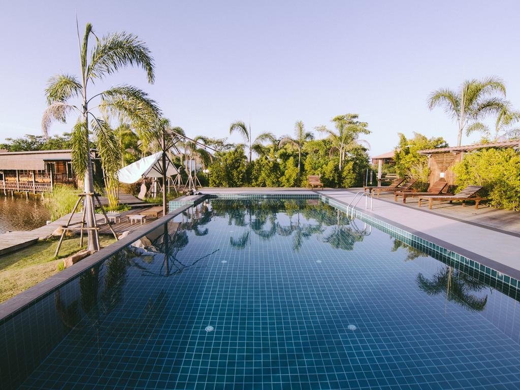 Tanita Lagoon Resort Удон-Тхани Экстерьер фото