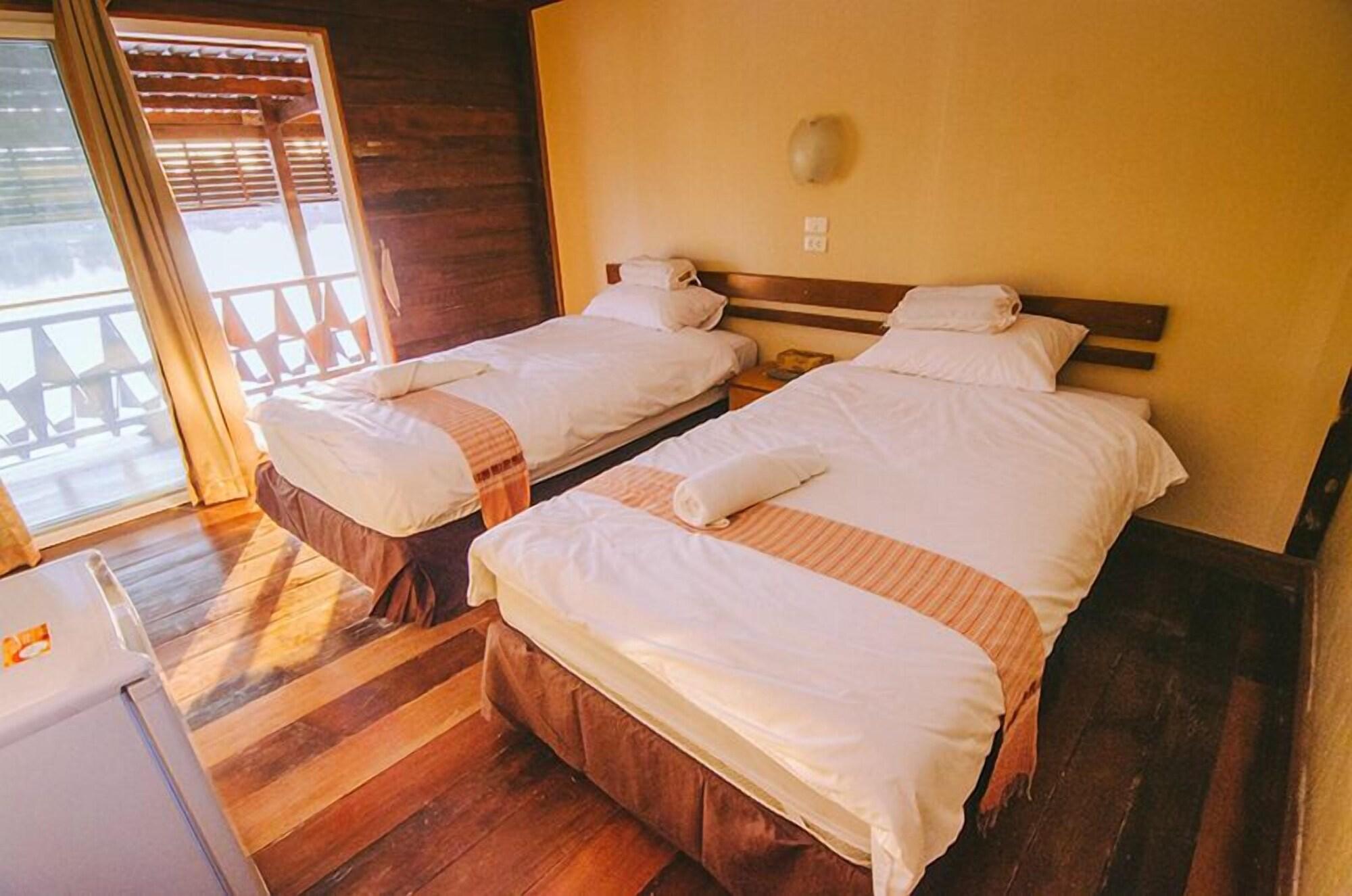Tanita Lagoon Resort Удон-Тхани Экстерьер фото