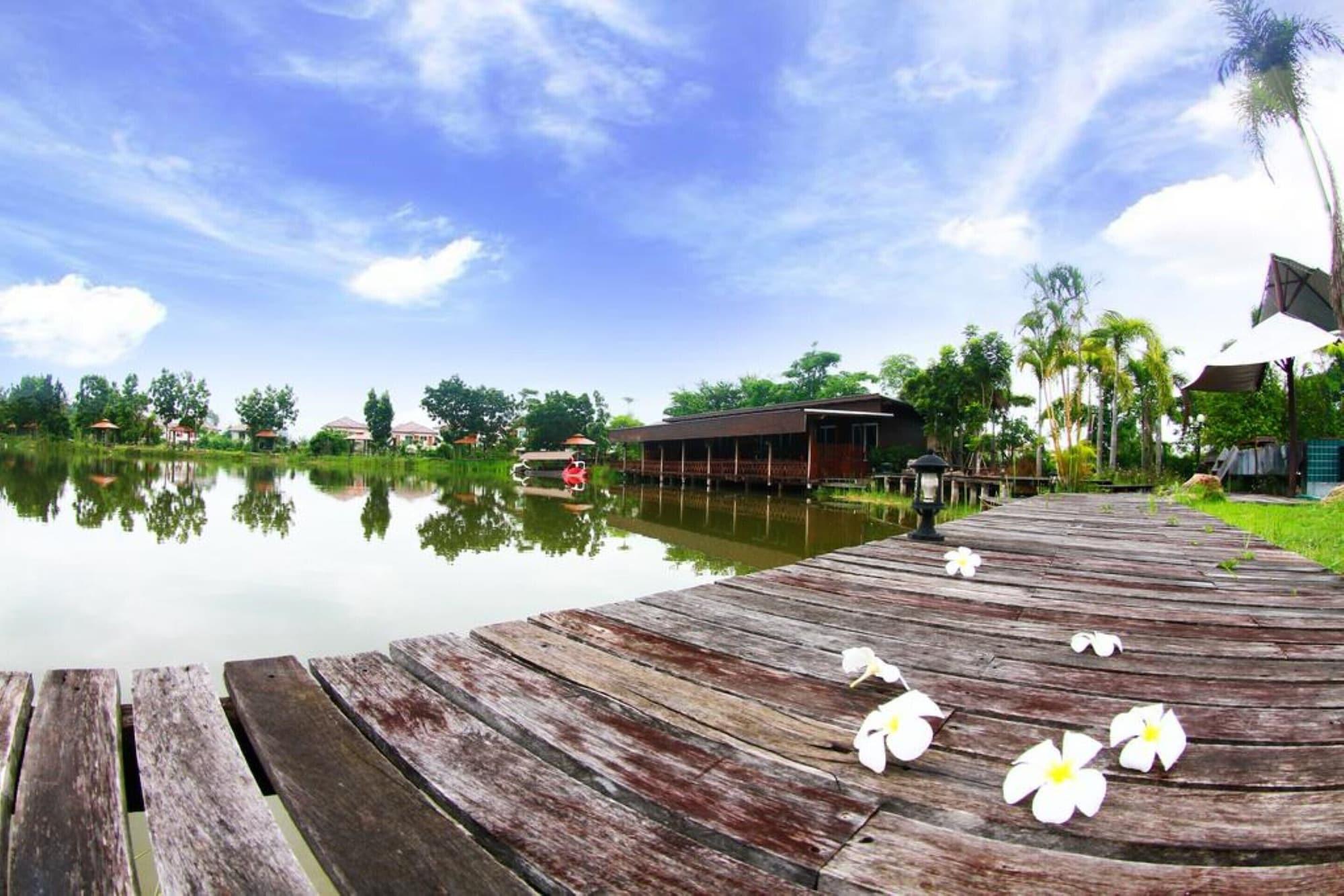 Tanita Lagoon Resort Удон-Тхани Экстерьер фото
