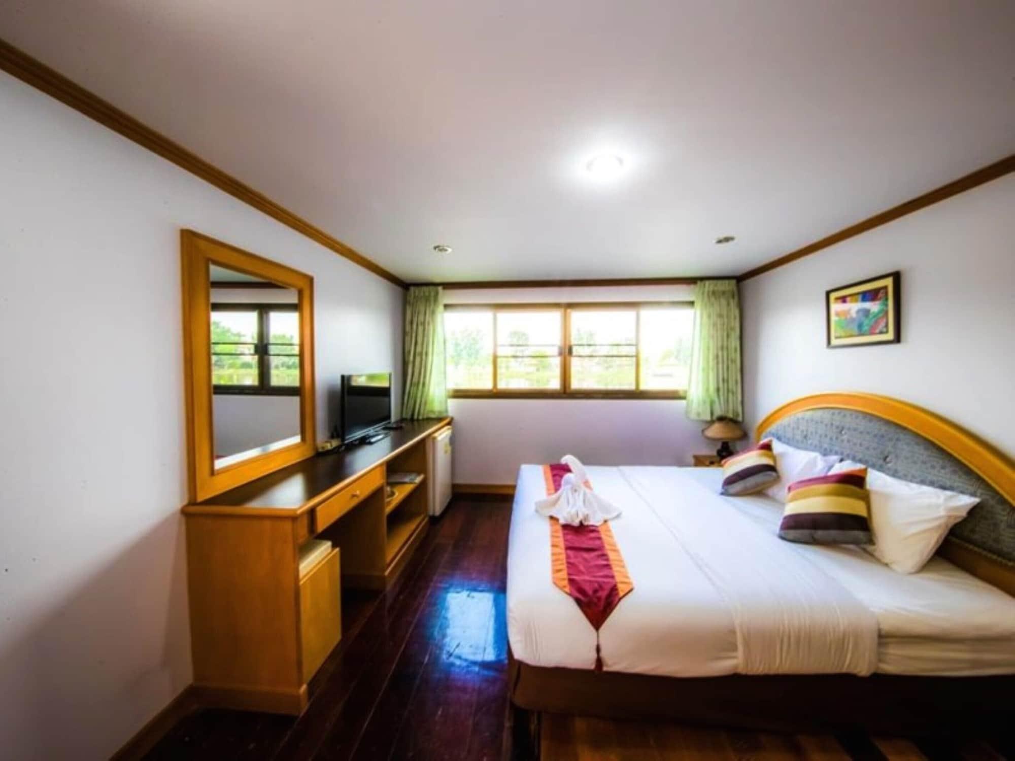 Tanita Lagoon Resort Удон-Тхани Экстерьер фото