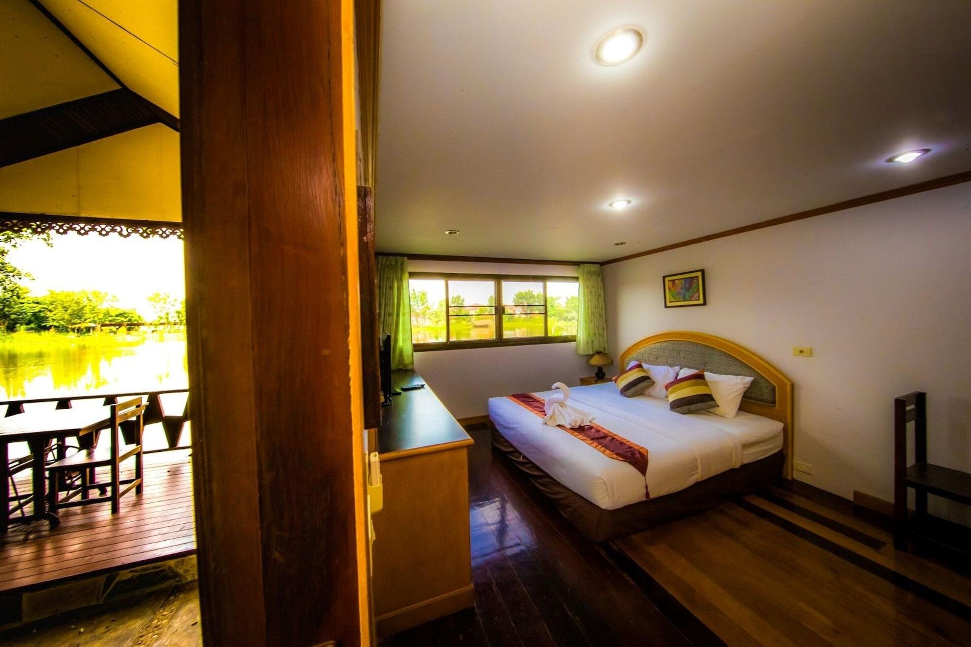 Tanita Lagoon Resort Удон-Тхани Экстерьер фото
