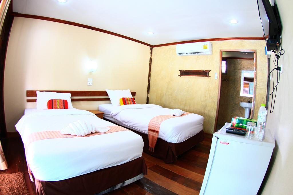 Tanita Lagoon Resort Удон-Тхани Номер фото